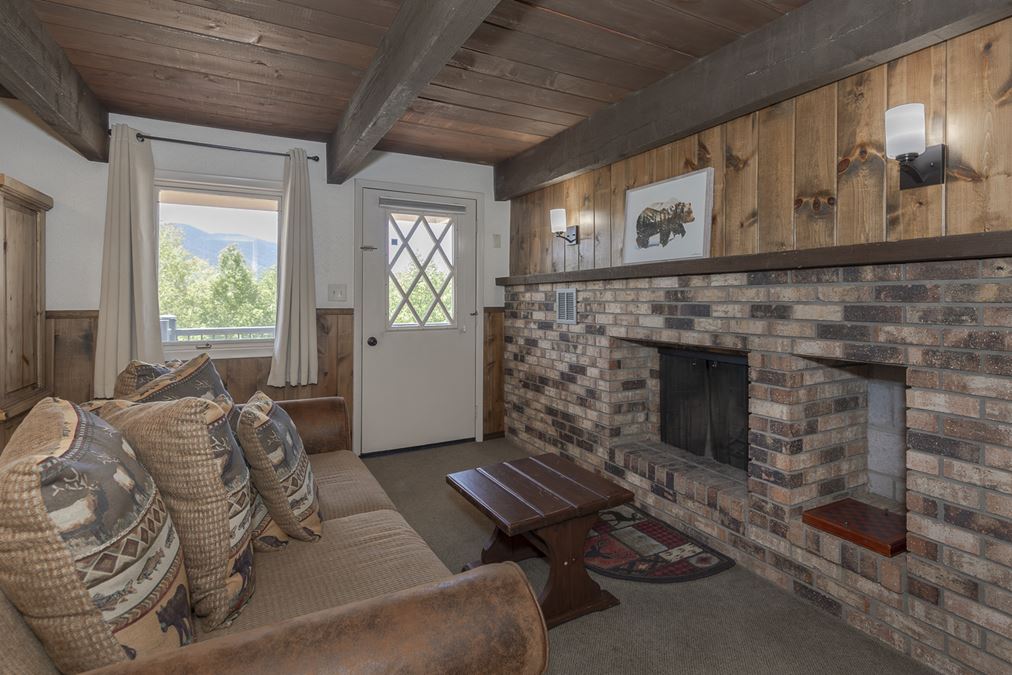 Hideaway Mountain Lodge