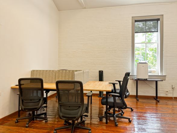 Regus - Gainesville - Main St
