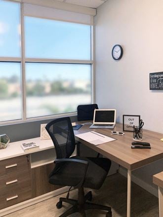 Circle Hub - 1300 Eastman Avenue