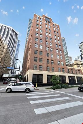 Lender Sale: Iconic Downtown Minneapolis High Rise