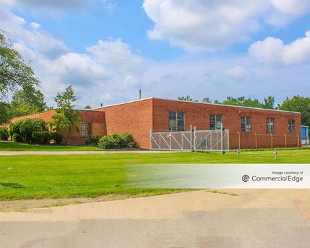 Commercial space for Rent at 4185 Glenridge Road in South Euclid