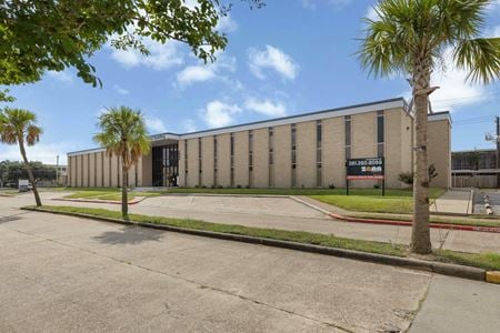 Office space for Rent at 2045 Space Park Dr in Houston