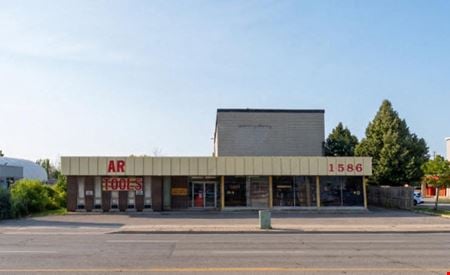 Retail space for Rent at 1586 The Queensway in Toronto