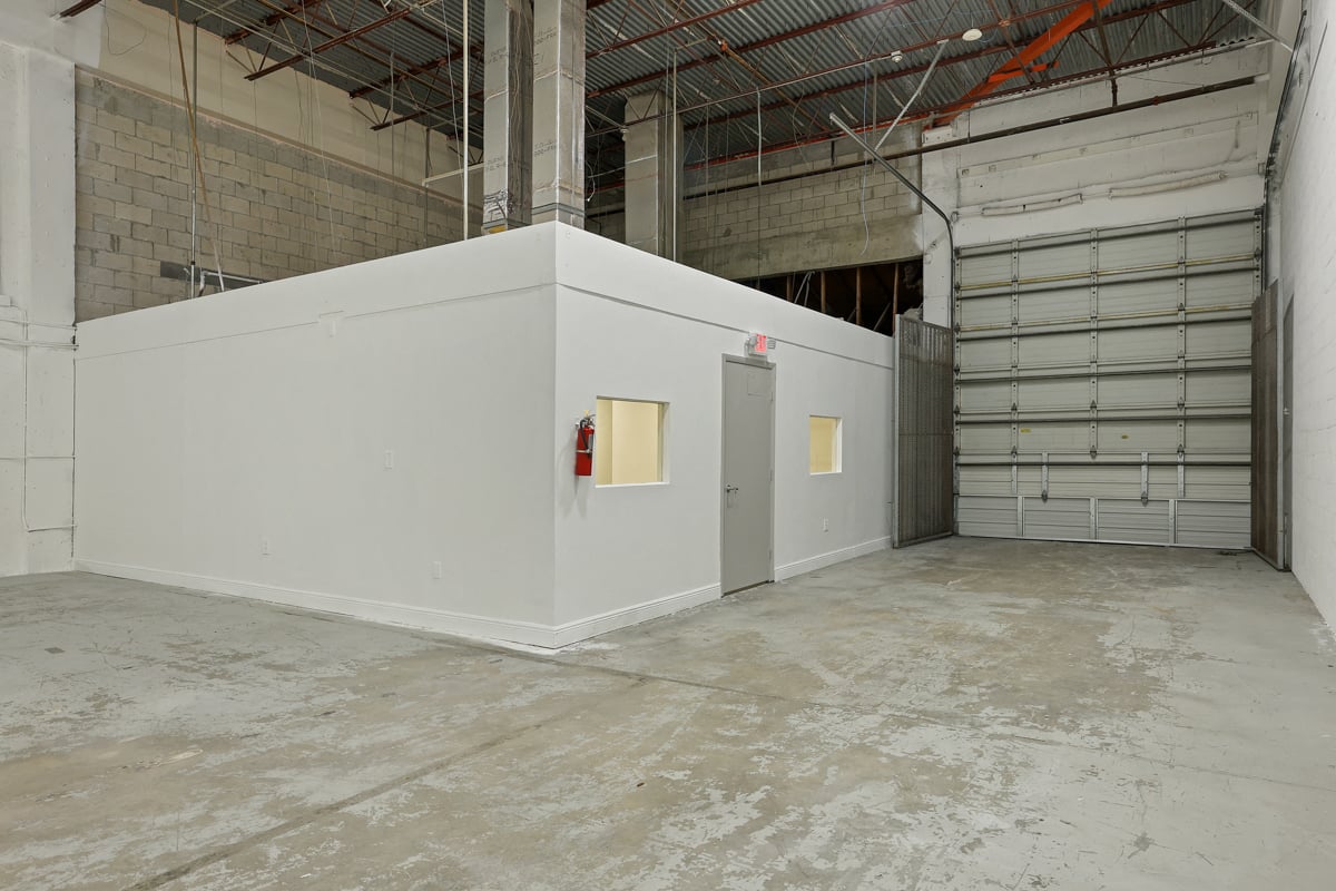 2,639 SF Industrial Space in Doral, FL Photo