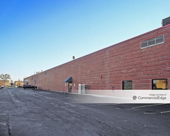 Midway Business Center - 5555-5561 South Archer Avenue