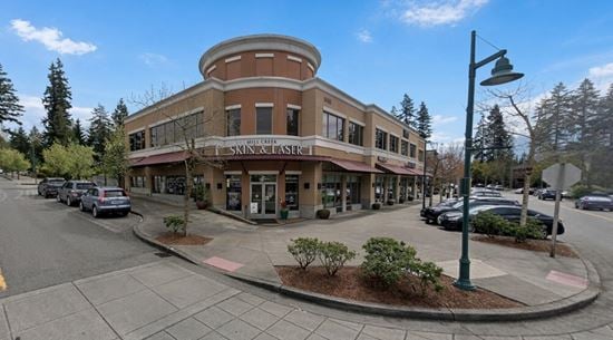 15111 Main St