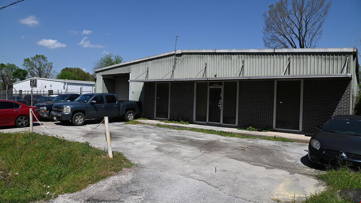 16450 & 16410 Lee Rd