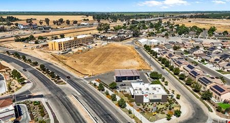 Retail space for Rent at NWC of Herndon & Farrington Avenues in Fresno