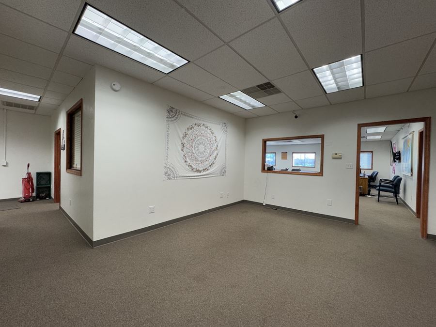 1160 Industrial St
