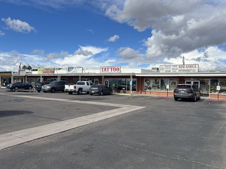 Retail space for Rent at 4734-4744 W Glendale Ave in Glendale