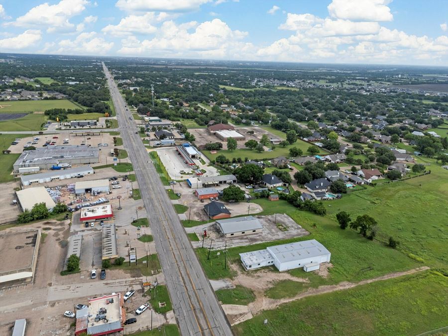 405 N ROBINSON