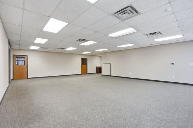 1650 W Northwest Hwy