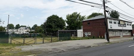 Retail space for Sale at 425 Lincoln Highway in Iselin