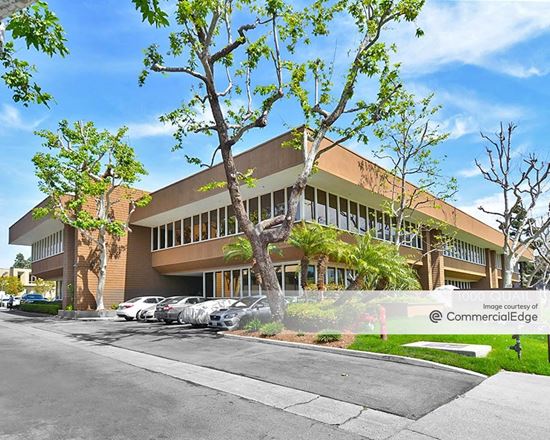 1000 Quail Street