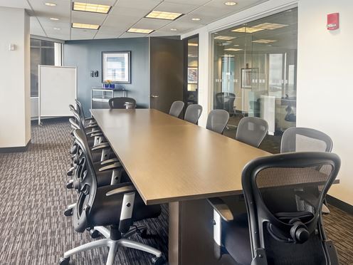 Regus - Detroit - RenCen