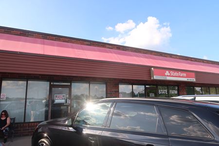 Photo of commercial space at 203 S Rand Rd in Lake Zurich