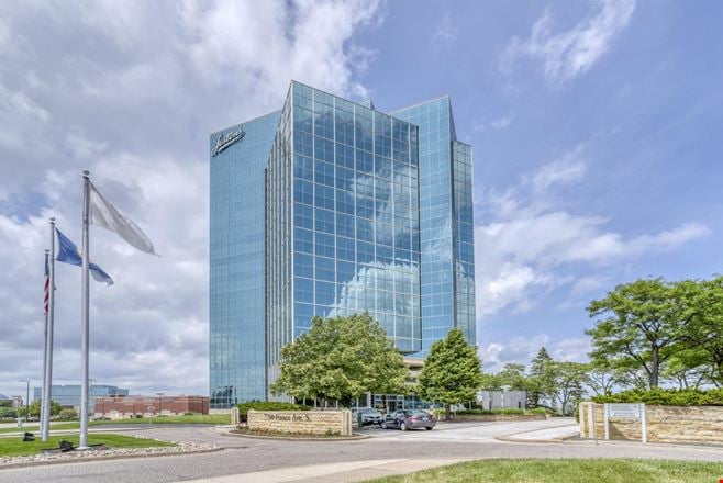 MN, Minneapolis - Minnesota Center