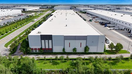 Industrial space for Rent at 3980 W 104 St in Hialeah