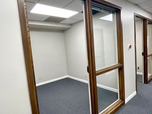 5113 N Executive Dr Suite 106 Microsuites