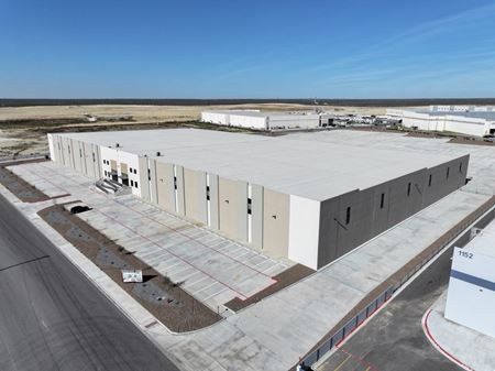 Industrial space for Rent at 1192 Reuthinger Pkwy in Laredo