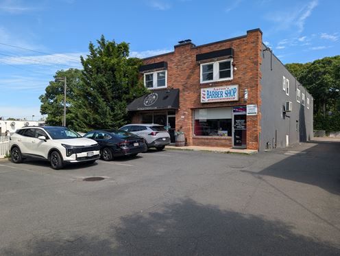 655 Middle Country Rd 2995 sq.ft office space