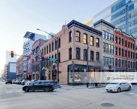 Office space for Rent at 430 North Clark Street in Chicago