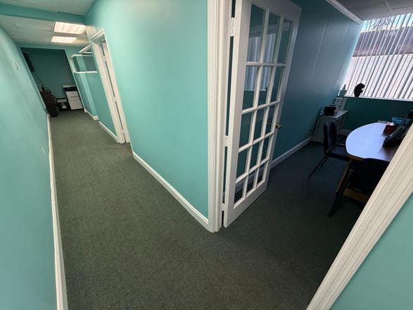 950 SF Suite 202 Professional and Medical Office Space