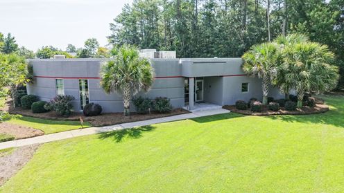 570 Chris Dr