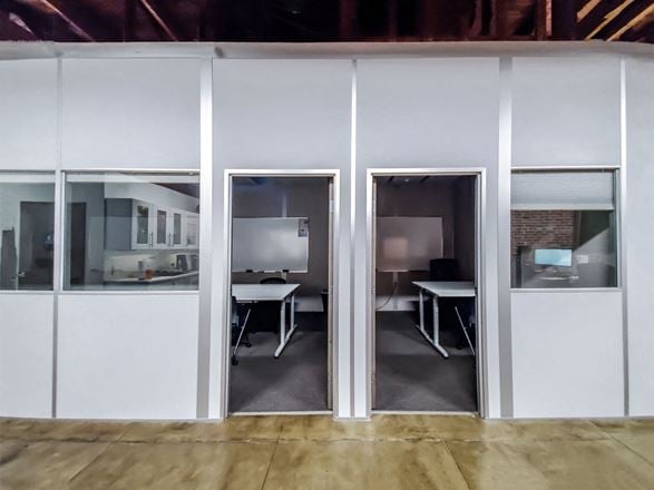 Pro Desk Space