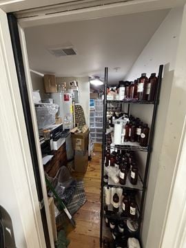 1520 Main Street - Suite B