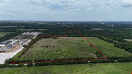 Photo of commercial space at CR 471 in Melissa