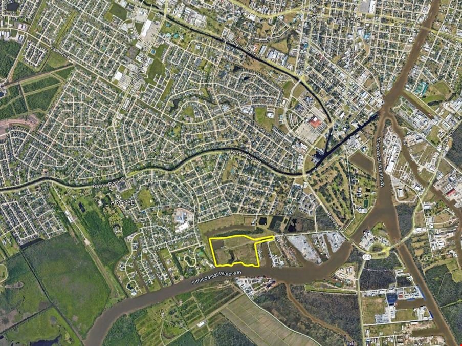 40+ Acres of Waterfront Property
