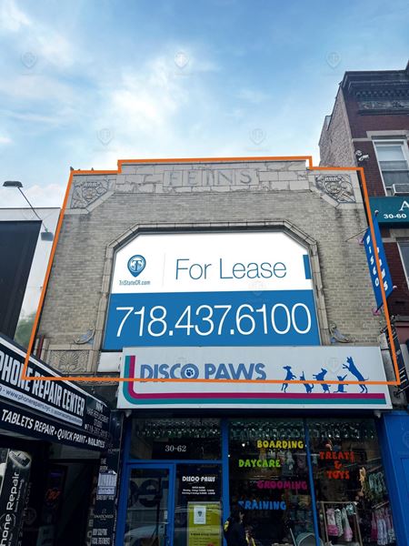Retail space for Rent at 3062 Steinway St in Astoria
