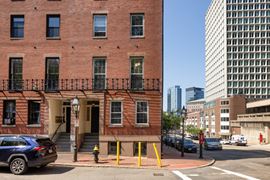2 Derne Street / 45-B Bowdoin Street