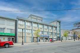 2600 Eglinton Ave W