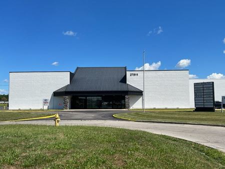 Photo of commercial space at 27511 Holiday Ln in Perrysburg