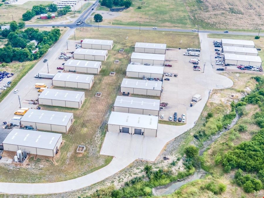 5,000 SF Warehouse-Flex Units in Terrell