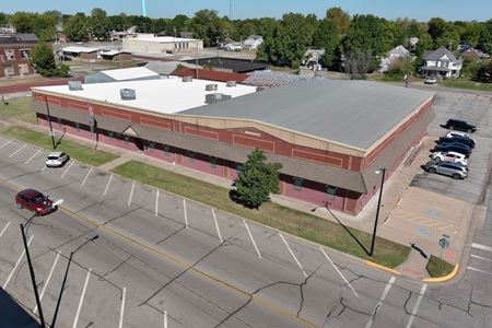 Photo of commercial space at 215 E Maple St in Columbus
