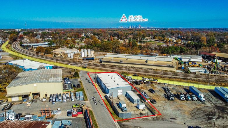 Freestanding Warehouse Building | ±8,050 SF | For Lease
