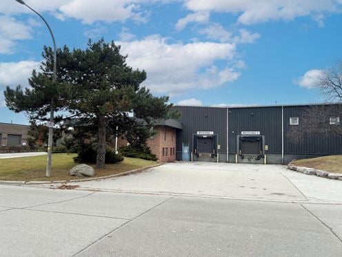 5055 Benson Drive, Burlington