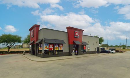 Retail space for Sale at 739 N Sam Houston Pkwy E in Houston
