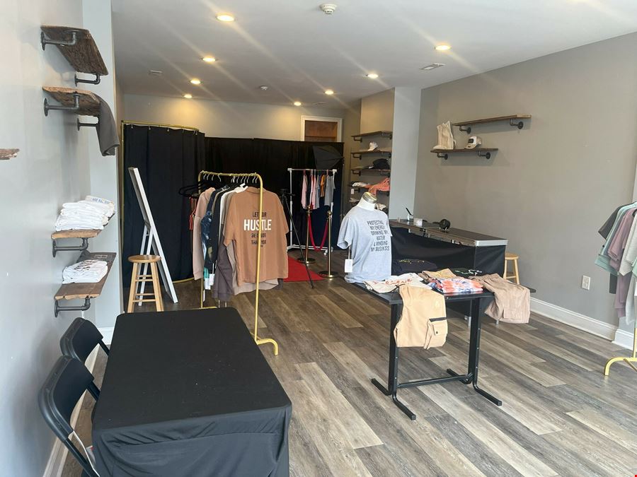 4331 Main St