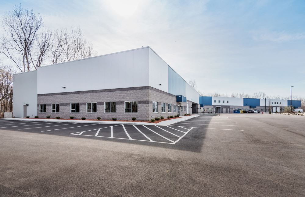 11,573 SF of Flex Space For Lease