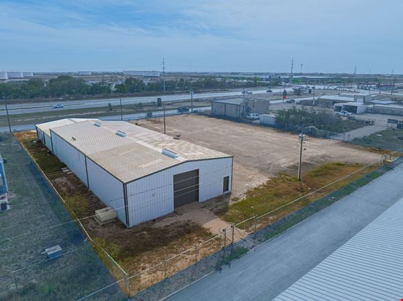 Warehouse/Office Off E Hwy 80