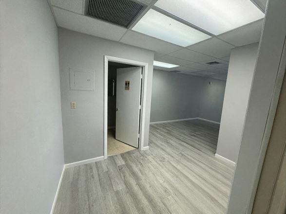 San Carlos Blvd Office - Close near Sanibel