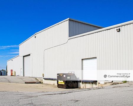 Commercial space for Rent at 22021 Commerce Drive in Trenton