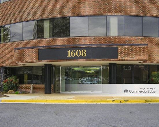 1600 & 1608 Spring Hill Road