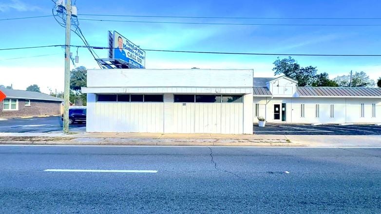 400 W Cervantes St for Lease