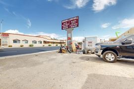Stand Alone Store-Front on San Mateo