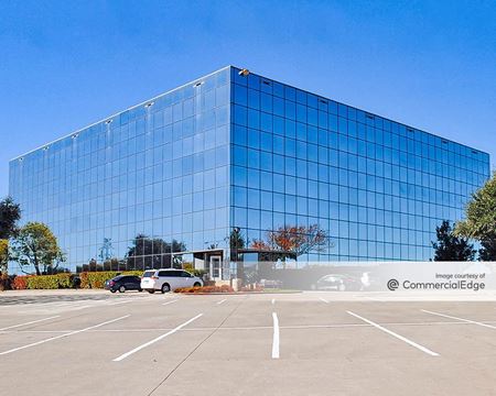 Commercial space for Rent at 1700 Alma Drive in Plano